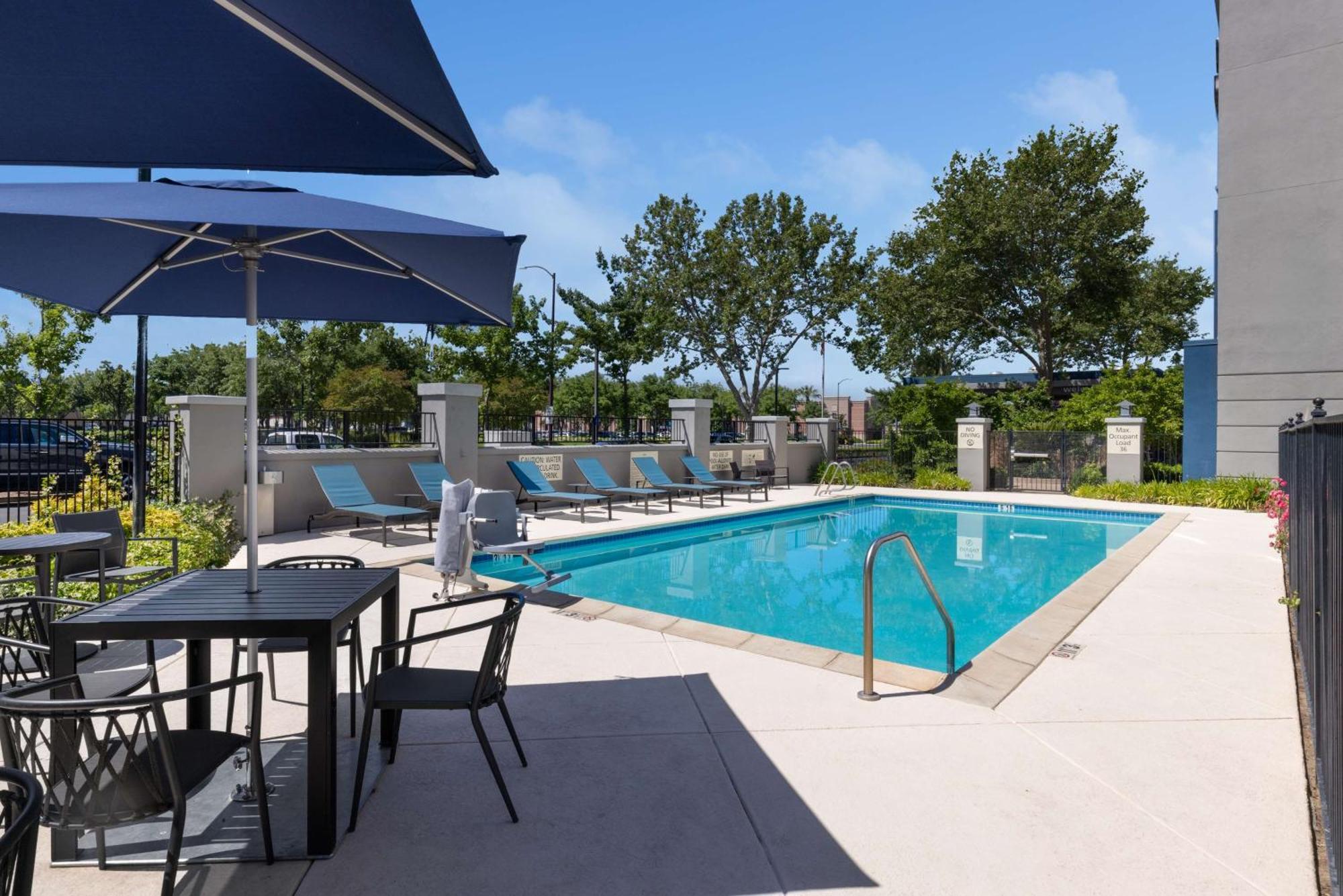 Hampton Inn&Suites Yuba City Bagian luar foto
